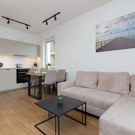 Family In With Parking And Playground By Renters Appartement *