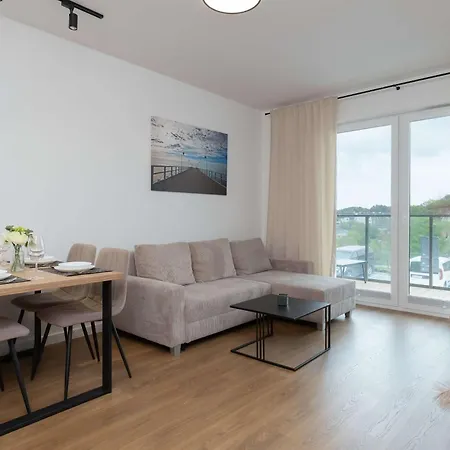 Appartement Family In With Parking And Playground By Renters